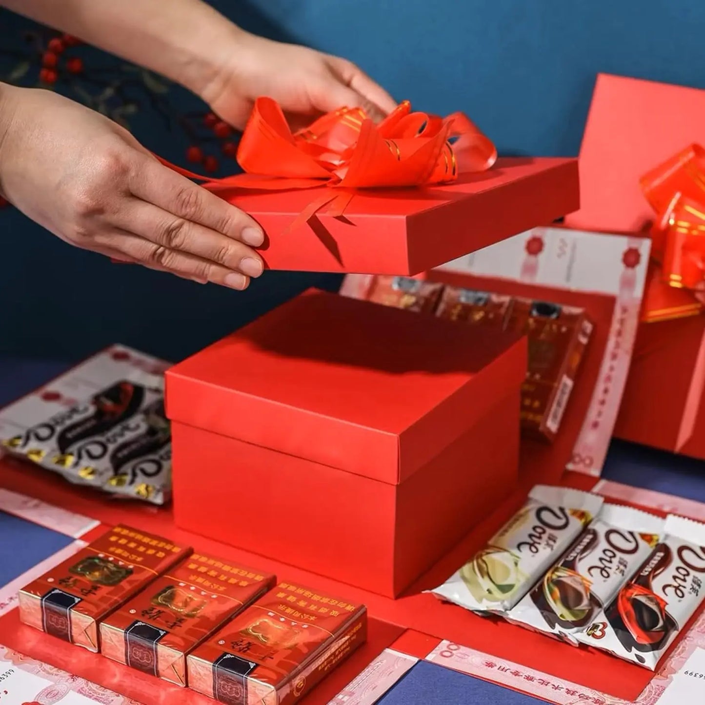 5-Story Surprise Explosion Gift Box with Ribbon, Multi-Pocket Snack & Candy Storage, Perfect for Birthdays, Festivals, Holidays
